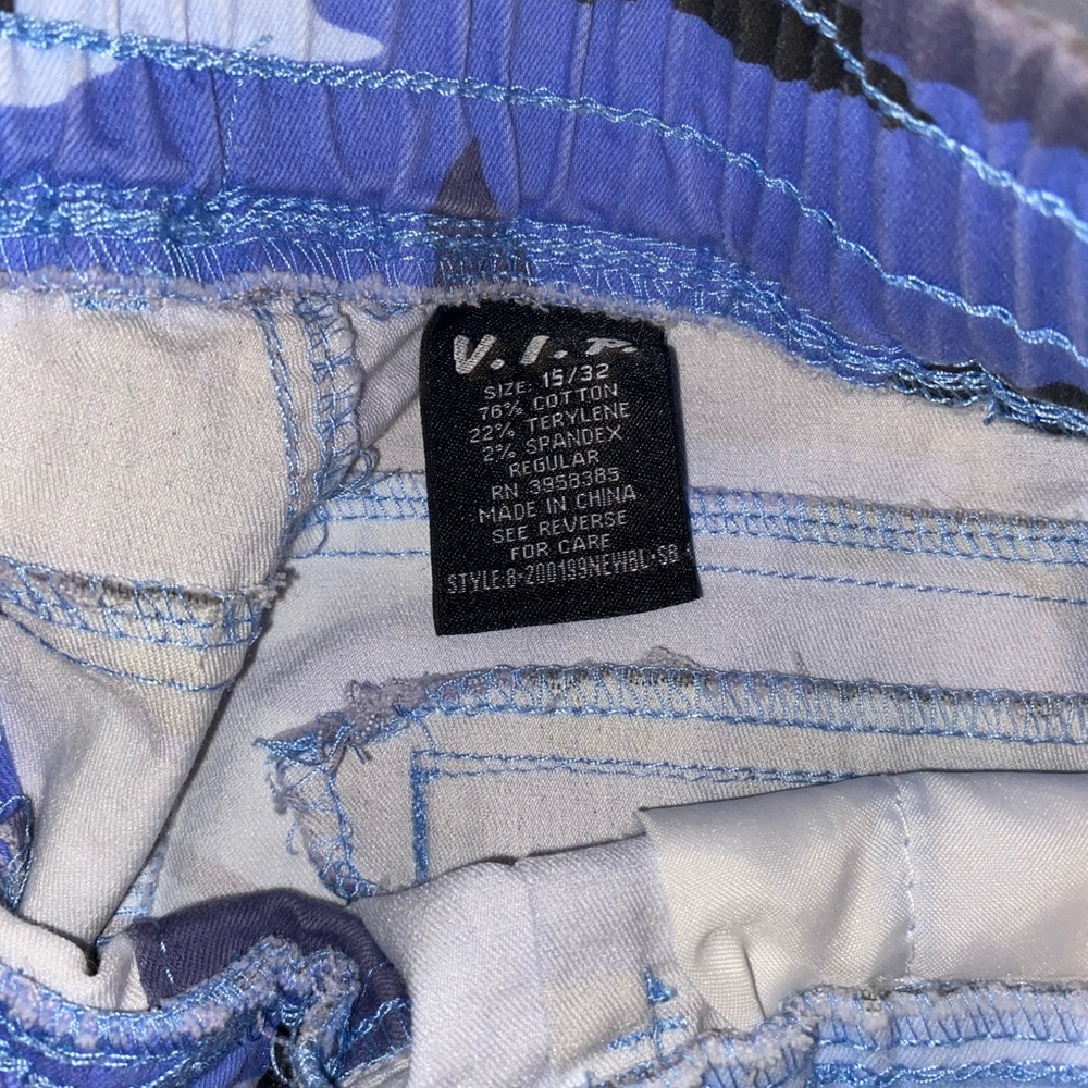 Shorts - Picture 2 of 2